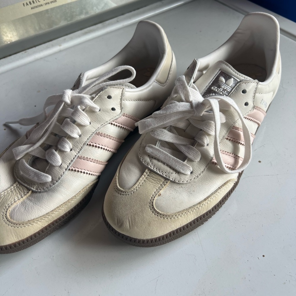 Adidas light pink sneakers - Picture 3 of 4